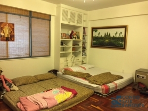 4 bedrooms big condo for sale in Bangkok Sukhumvit walk to Nana BTS 353 sqm.