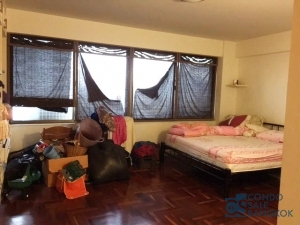 4 bedrooms big condo for sale in Bangkok Sukhumvit walk to Nana BTS 353 sqm.