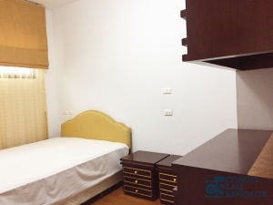 Condo for sale 2 bedroom at Asoke Just Renovated, new furniture