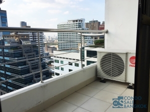 Condo for sale 2 bedroom at Asoke Just Renovated, new furniture