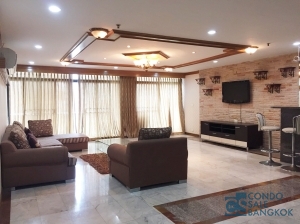 Condo for sale at Sukhumvit 39, 3 Bedrooms 3 Bathrooms 1 Maid, 193.11 sqm.