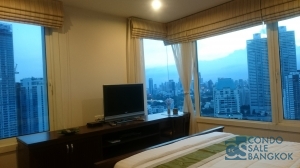 Condo for sale Siri Residence in Sukhumvit 24, 2 Bedrooms, 105 sqm. corner room, Walk to Phrom Phong BTS.