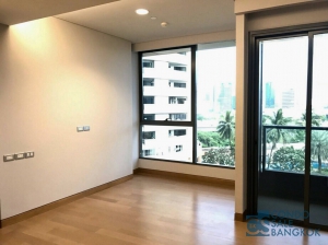 Luxury condo for sale at Sukhumvit 24, 1 bedroom 38.18 sqm. close to Prompong BTS