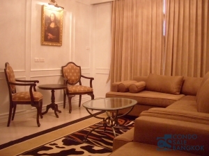 Condo for sale at Sukhumvit 21-Asoke, 2 bedrooms 77 sqm. Close to MRT, BTS and Airport Link.