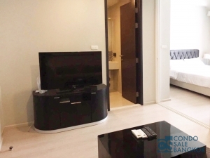 Condo for sale at Rhythm Sukhumvit 44/1, 1 bedroom 32 Sq.m. Just 1 minute walk to BTS Phra Khanong.