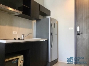 Condo for sale, Rhythm Sukhumvit 44/1, 1 bedroom 35 sqm. Just a few steps to BTS Phrakhanong.