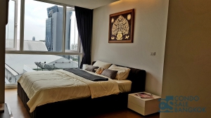 Condo for sale in 15 Sukhumvit Residence, 1 bedroom 59.29 sqm. Walking distance to BTS Asoke-Nana.