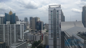 Condo for sale in 15 Sukhumvit Residence, 1 bedroom 59.29 sqm. Walking distance to BTS Asoke-Nana.