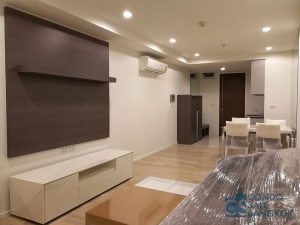Condo for sale/rent at 15 Sukhumvit Residences, 1 bedroom 59.29 sq.m. High floor Walking distance to BTS Asoke.