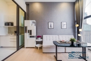 Sell with Tenants, Chewathai Residence at Asoke, 1 BR duplex 35.70 Sqm. Walk to MRT Petchburi-Rama 9.