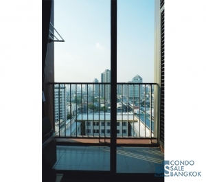 Wyne Sukhumvit condo for sale, 1 bedroom 30 Sq.m. Facing Ekamai area.