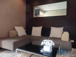 Condo for rent at Nusasiri Grand, 2 Bedroom 80 Sq.m. Sky walk to BTS Ekkamai.