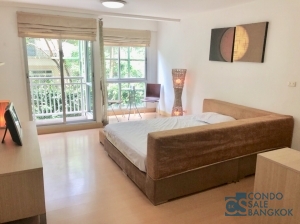 Sell with Tenants at Sukhumvit 38, 1 Bedroom 33 sqm. Walking distance to BTS Thonglor.