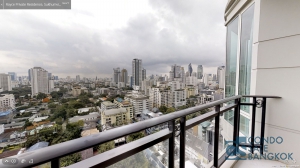 Luxury condo for rent at Sukhumvit 31, 2 bedrooms, 111.33 sq.m. Ready to move in.