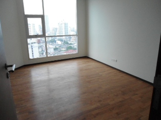 BEST DEAL IN SATHORN! 116.44 sq.m. 2 bedrooms spacious living area. Panoramic view. Near BTS
