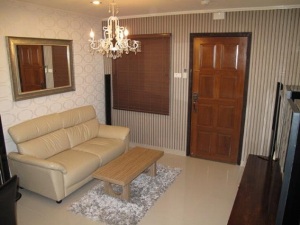 Condo for Sale Price at Sukhumvit 45 sq.m.  1 Bedroom<br />
1 Bathroom Fully Furnished near Phrom Phong BTS