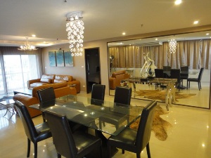 Condo for Sale Baan Prompong Condo 2 Bedroom 2 Bathrooms Fully Furnished 126sqm near  Phrom Phon BTS