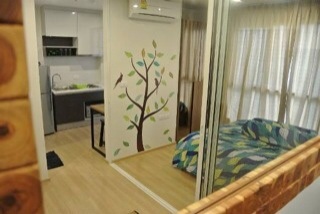 Condo for sale in Supalai Park Paholyothin 49.50 sq.m. Newly renovated one bedroom. Fully furnished. Nice view of high floor.