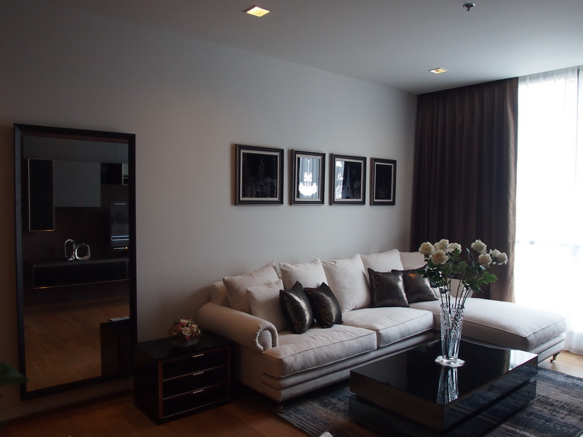 Brand new Condo! : 2bed/2bath , FULLY LUXURY 1st class furnished, Corner room 85 sq.m.,Pararomic view.