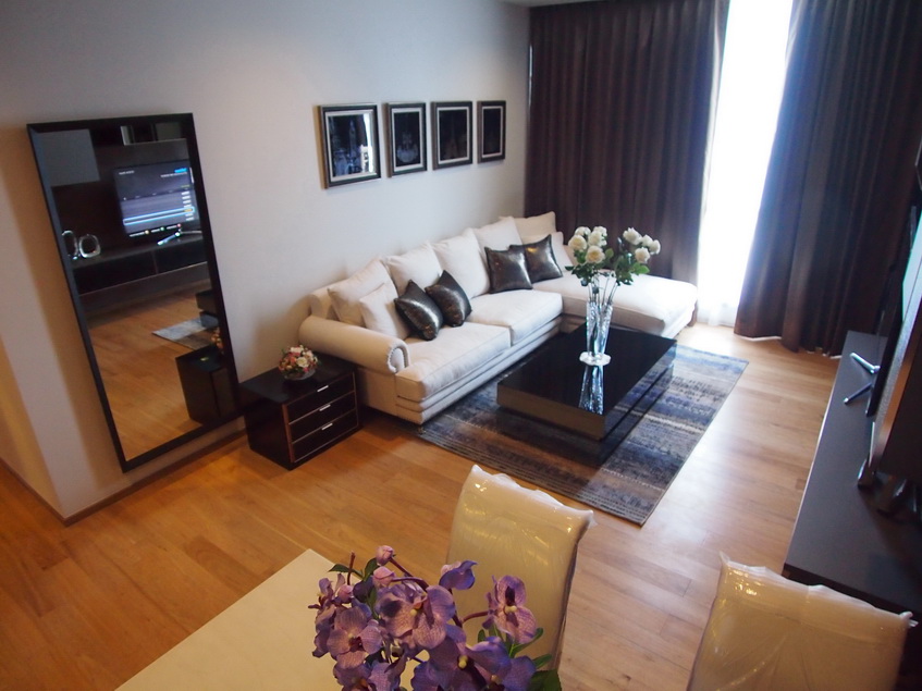 Brand new Condo! : 2bed/2bath , FULLY LUXURY 1st class furnished, Corner room 85 sq.m.,Pararomic view.