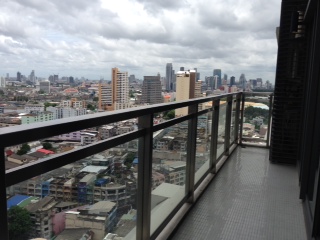 Sukhumvit 24,New Modern Duplex style ,162 sq.m.,3 bedrooms 3 bathroom