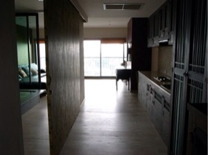 Cozy condo for rent next to Thonglor BTS. Fully furnished 52 sq.m. One bedroom