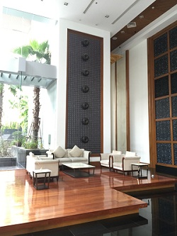 อยากขายด่วน 115,xxx ตร.ม. จาก 140,000 /ตร.ม. เหลือ 5.5 ล้าน เท่านั้น   , 1 นอน แต่งครบพร้อมอยู่ วิวสวยฝั่งเซ็นทรัลชิดลม<br />
<br />
ใกล้ BTS นานา, MRT เพชรบุรี , ARL มักกะสัน , ทางด่วนเพชรบุรี ดินแดง-บางนา<br />
<br />
หรือ เช่าเพียง 21,000 / เดือน<br />
<br />
****Fire Sale*** Only 115,xxx sq.m. from 140,000 /sq.m. at 5.5 MB. , 1 bed with fully furnished high floor ,Central Chidlom view<br />
<br />
Near BTS Nana, MRT Phetchburi, ARL Makkasan, Expressway Phetchburi Dindang-Bangna