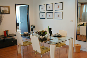 Condo for sale in Sukhumvit. Tastefully furnished 89 sq.m. 2 bedrooms. Walk to Ekamai BTS. Best deal!!