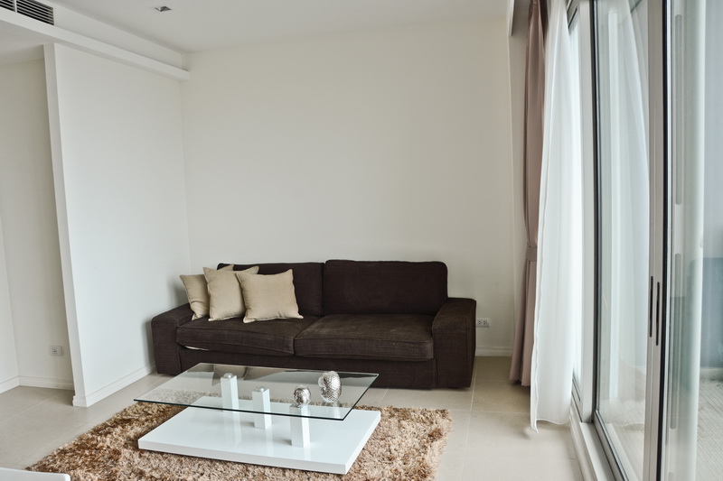 Condo for sale in Bangkok The River condo very high floor & panoramic view. 61.78 sq.m. 1 bedroom fully furnished.