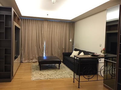 Condo for sale in Bangkok Ploenchit area. Luxury condo for sale in. Modern decoration  68 sq.m. one bedroom fully furnished. Ploenchit BTS.