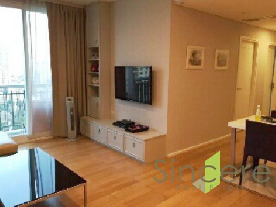 Good location condo for sale in Sukhumvit 23. Nice 3 bedrooms 107 sq.m. fully furnished.