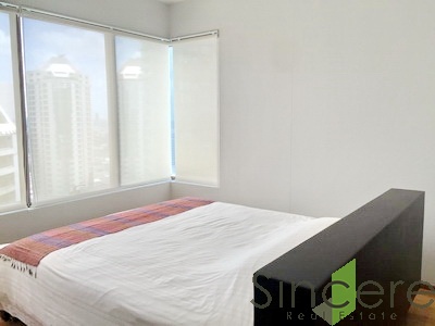 Condo for sale in Bangkok Sukhumvit 24,Very good condo ,high floor and great location for 1 bed with superb view.