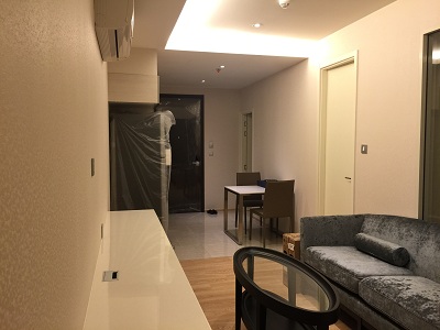 Urgent Sale Brand new Condo in Sukhumvit 43, 1 bedroom with Fully Furnishedใ Near Propmpong-Thonglor BTS