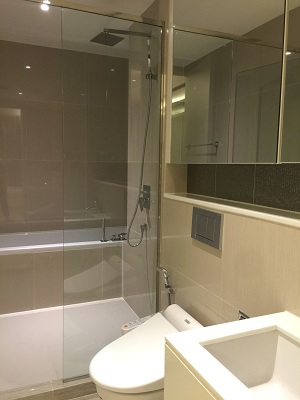 Urgent Sale Brand new Condo in Sukhumvit 43, 1 bedroom with Fully Furnishedใ Near Propmpong-Thonglor BTS