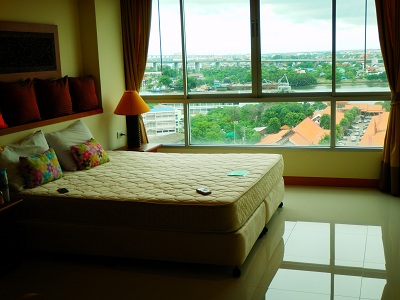 Condo for sale,Rama 3 -Sathorn Narathiwas, fully furnished 108 sq.m. for 2 bedrooms 2 bathrooms. Easy access to expressway.