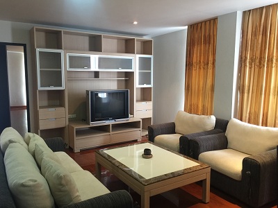 Condo for sale in Sukhumvit 15, Near by NIST school. 3 bedrooms ,Nice living area
