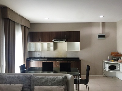 Private condominium for sale near Phloen chit BTS