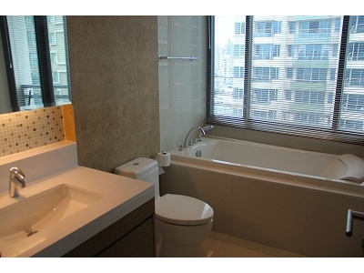 Sell with Tenants at Sukhumvit 24, Near BTS Prompong for 2 bedrooms with 2 bathrooms