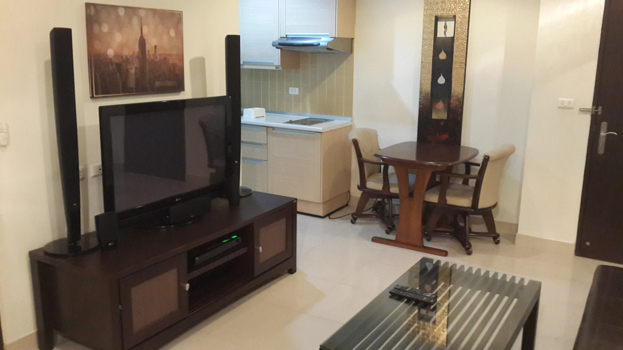 Condo for rent/sale!! 1 Bedrooms condominium for sale close BTS  Ekkamai near Zenith Place Sukhumvit 42