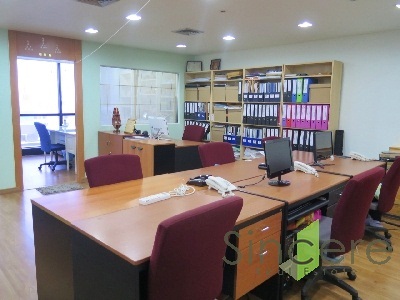 Office for sale 300 m. from BTS Phayathai