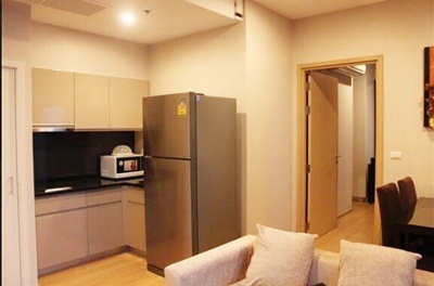 Sukhumvit39,high rise condominium in CBD, walking distance to BTS and Emporium, great view, nice building can't miss!