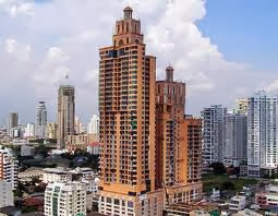Sukhumvit22, Luxurious Condominium with fully furnished in central business district with unblocked view.The corner room