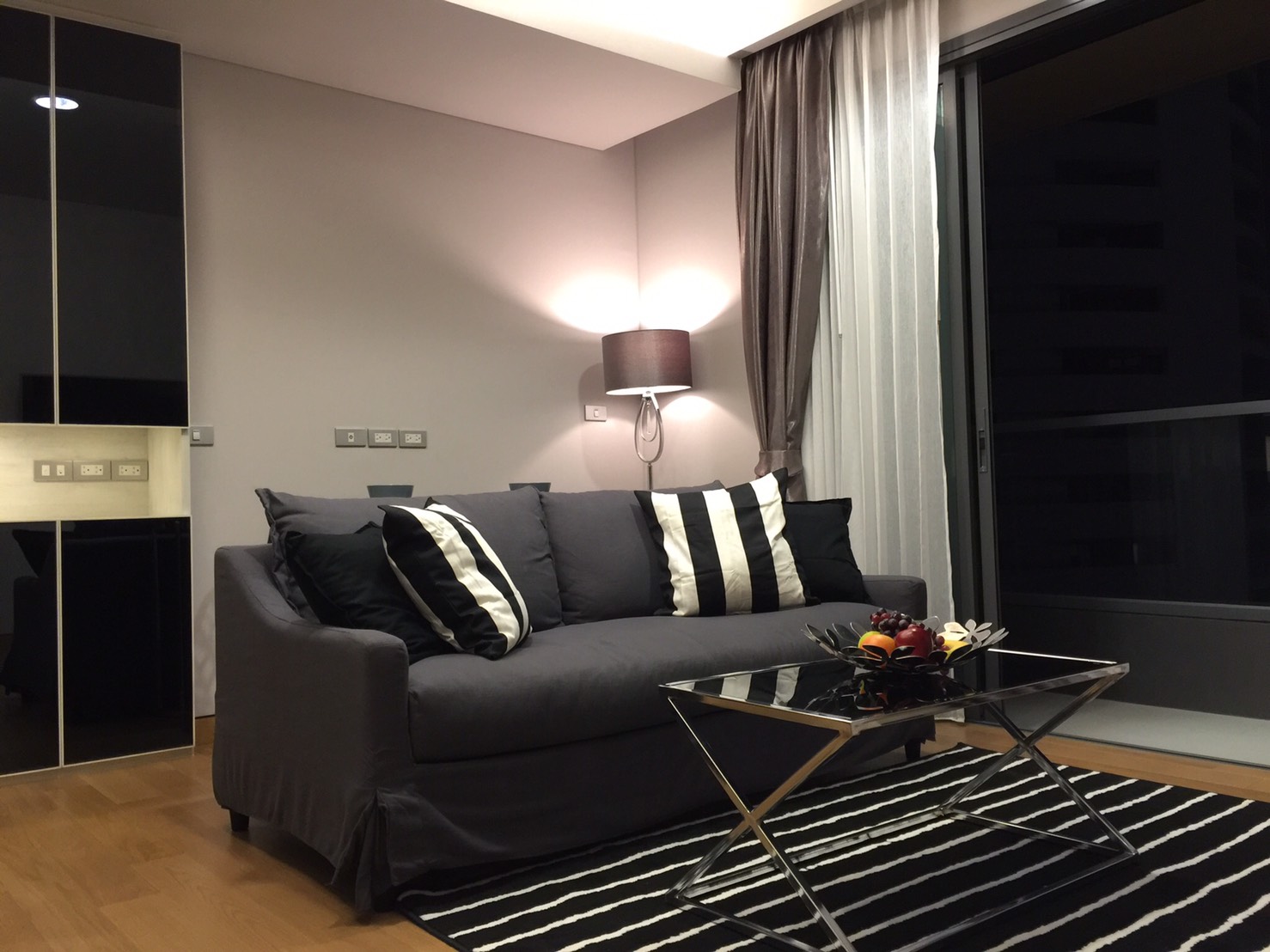 Condo for Rent!! The Lumpini 24, 54 Sq.m. ,2 Beds 2 Baths, High floor, Facing East.