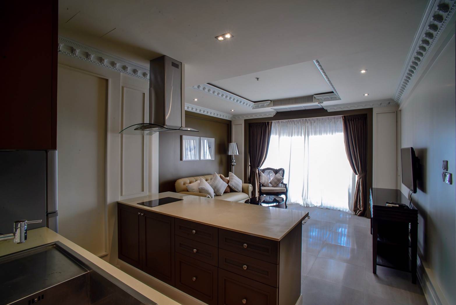 Condo for Rent/Sale!! Silom State Tower, 1 bedrooms 68 Sq.m. Facing South ,High floor on 40th Floors, River view, Surasak BTS