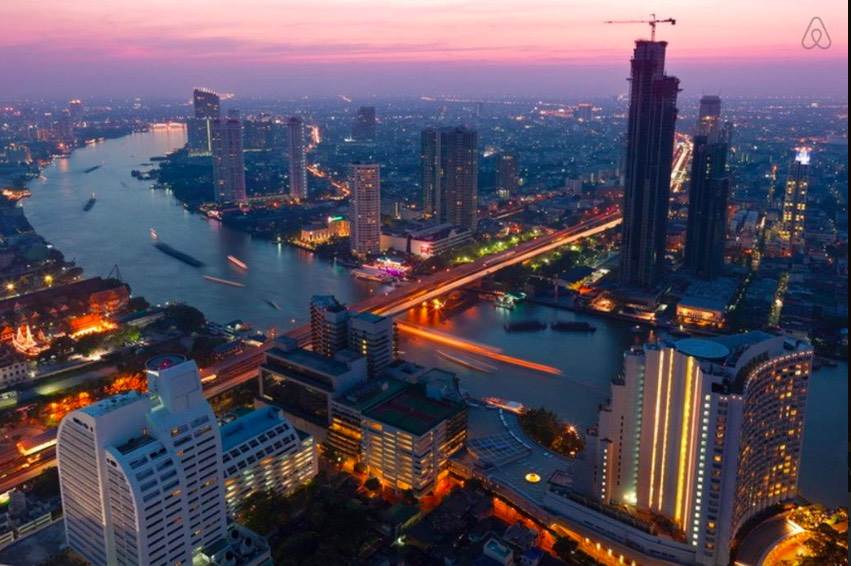 Condo for Rent/Sale!! Silom State Tower, 1 bedrooms 68 Sq.m. Facing South ,High floor on 40th Floors, River view, Surasak BTS