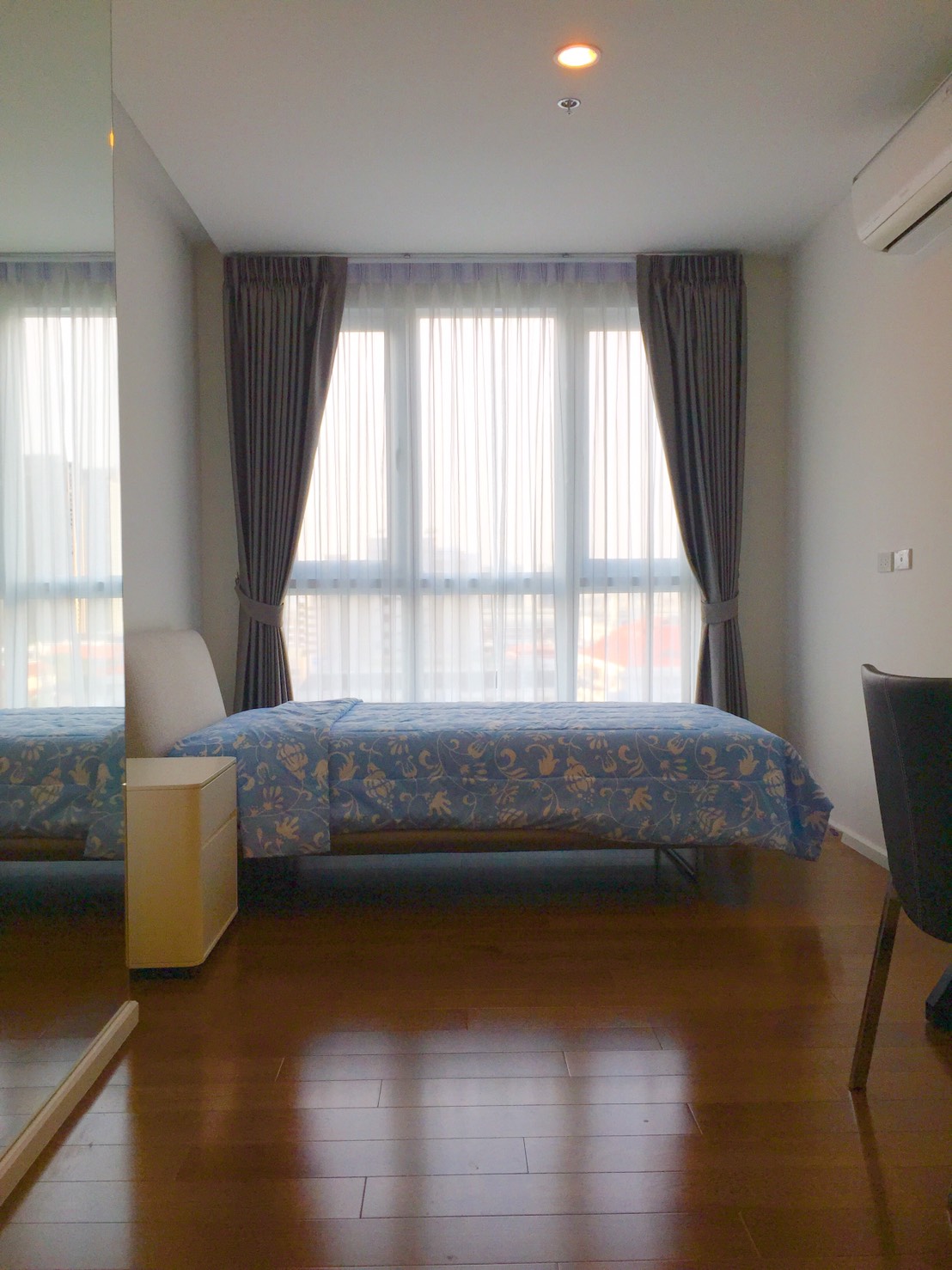 Condo for Rent 5 mins walking to BTS, Asoke-Sukhumvit, 2 Bedrooms, fully furhished, 82.5 Sq.m.