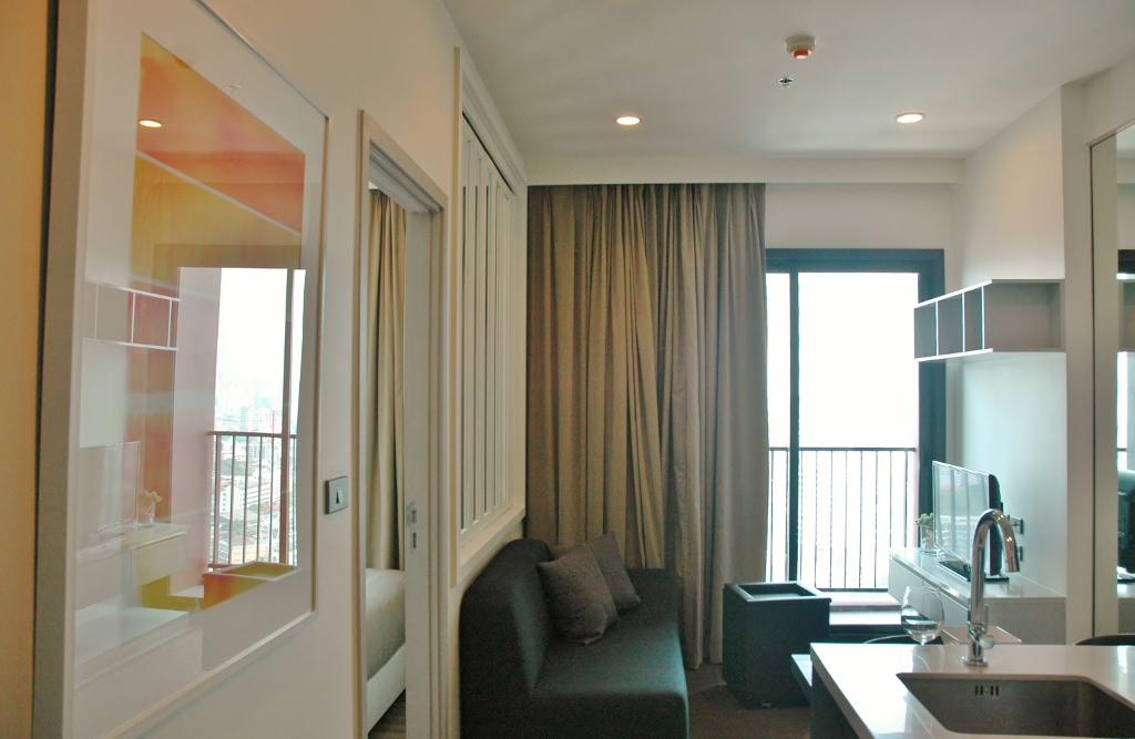 Condo for Rent!! Wyne Sukhumvit by Sansiri, 1 bedroom 30 Sq.m. High floor,Stunning city views, Phra Khanong BTS.