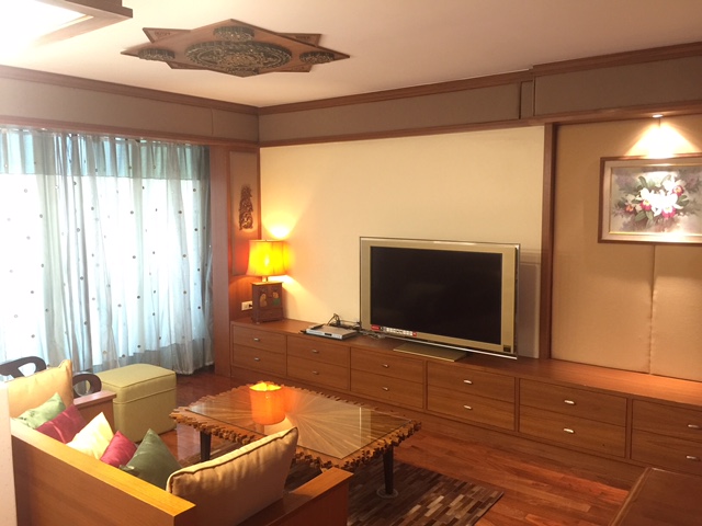Urbana Lungsuan condo for rent in Bangkok 1 bedrooms 61 sq.m. 5 Mins. walk from BTS Chidlom