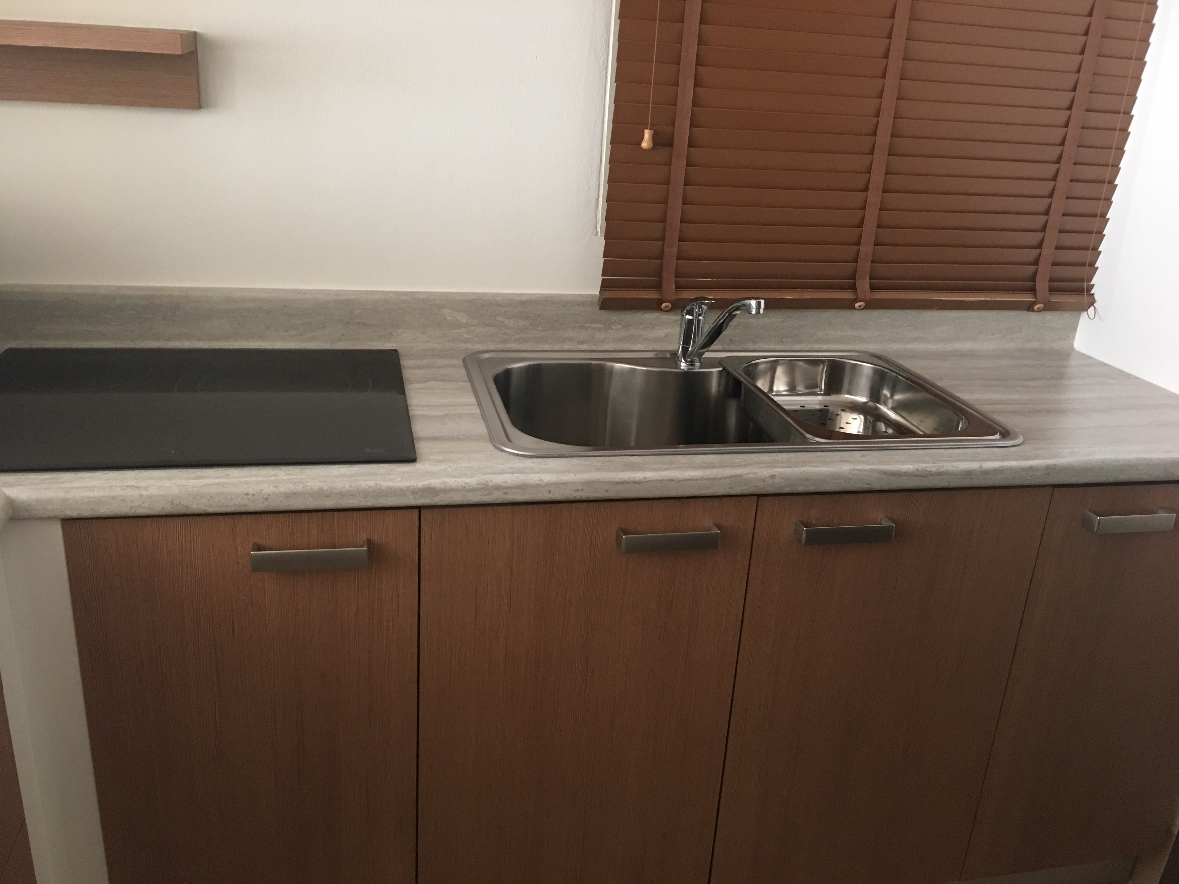 Hamptom Thonglor condo for rent in Bangkok, 2 bedrooms 90 sq.m. Near Thonglor BTS.