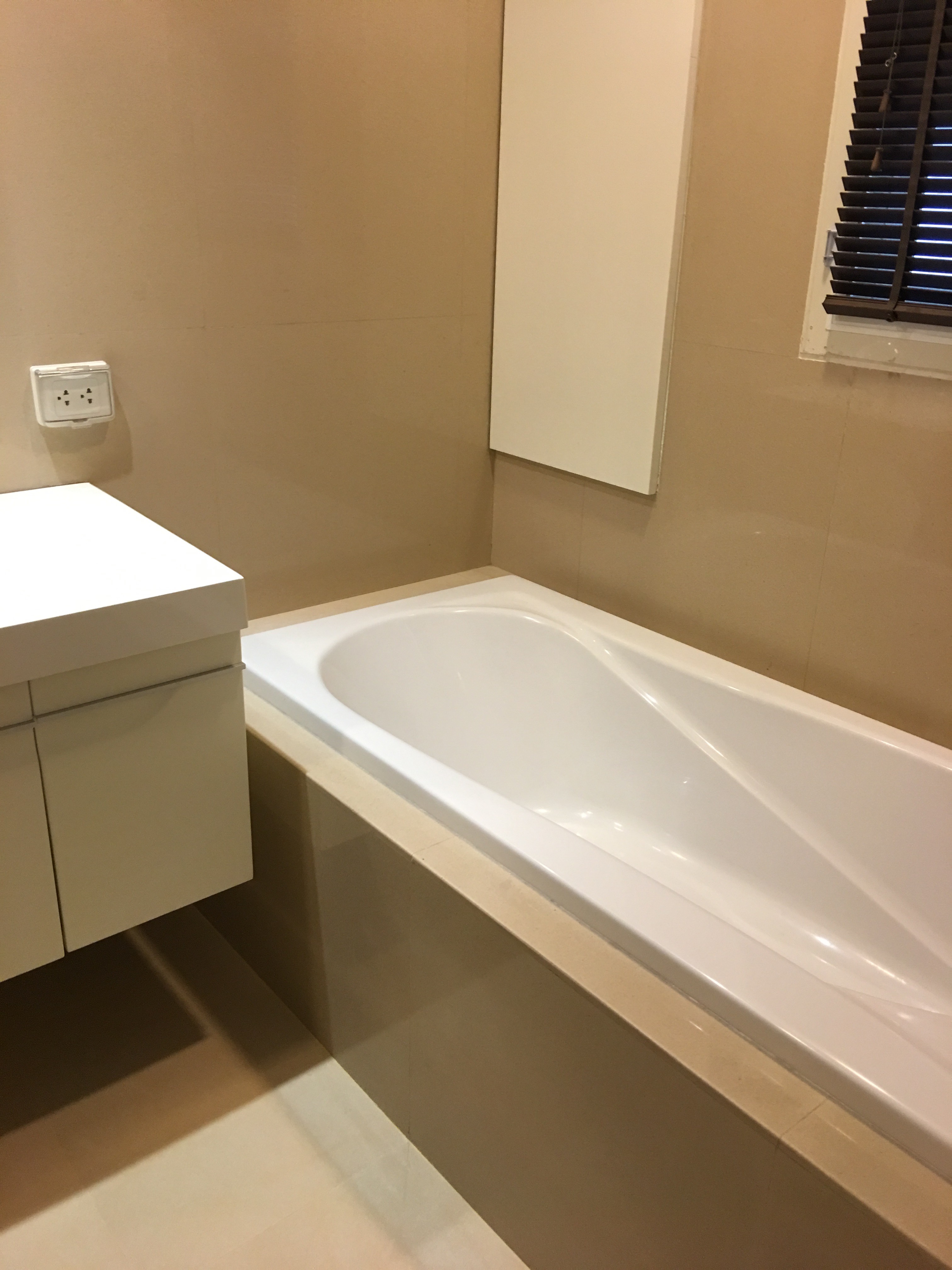 Hamptom Thonglor condo for rent in Bangkok, 2 bedrooms 90 sq.m. Near Thonglor BTS.